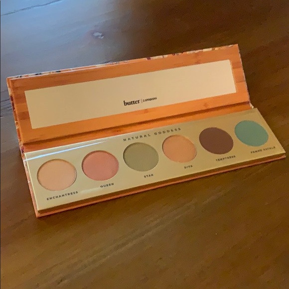 Brand new butter London eyeshadow palette - Picture 3 of 4